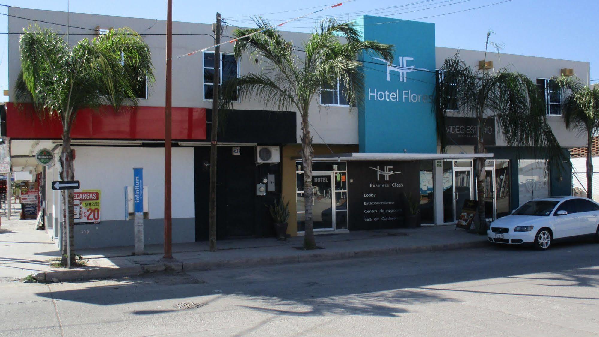 Hotel Flores Guamuchil Екстериор снимка