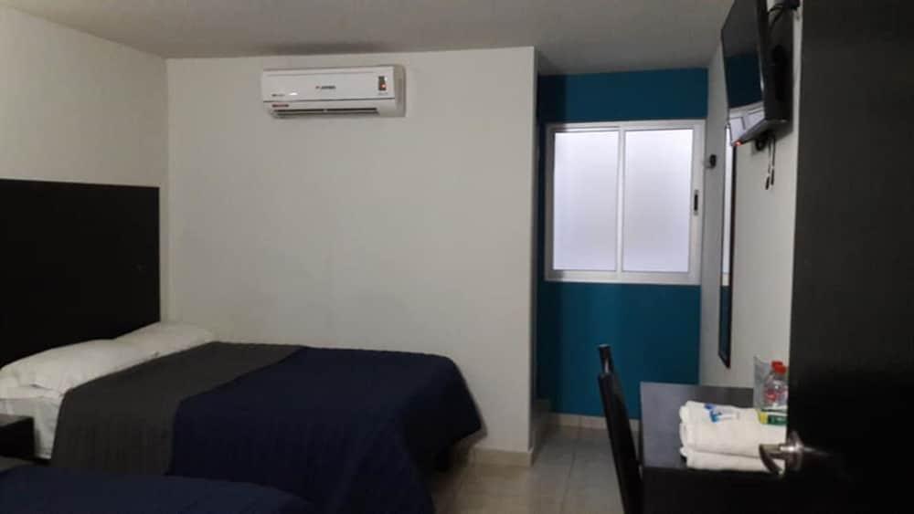 Hotel Flores Guamuchil Екстериор снимка
